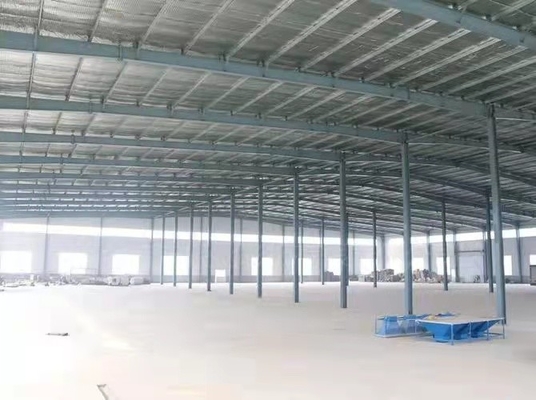 কিয়স্ক এগ্রিকালচারাল ইন্ডাস্ট্রিয়াল স্টিল বিল্ডিং প্রিফেব্রিকেটেড লাইট PEB স্ট্রাকচারাল শেড
